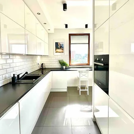 Wola Sowinskiego - Salon, Sypialnia, Balkon, Parking